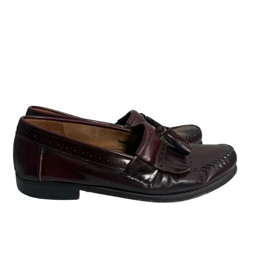 GH Bass Weejuns Tassel Loafer Men 9.5 D Burgundy Leather Kiltie Preppy Dress Sho